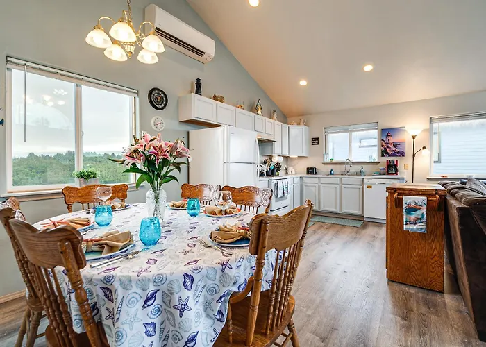 Walk To Beach! Pet-Friendly Westport Home W/ Views